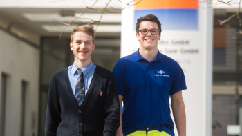 Tobias Drawer (18) und Jonas Grau (17) haben sich bereits für eine Ausbildung bei Saarbahn bzw. Stadtwerke Saarbrücken entschieden. Aktuell sind zum 1. September noch 4 Ausbildungsstellen zu besetzen. Die Stadtwerke Saarbrücken suchen einen Elektroniker/i